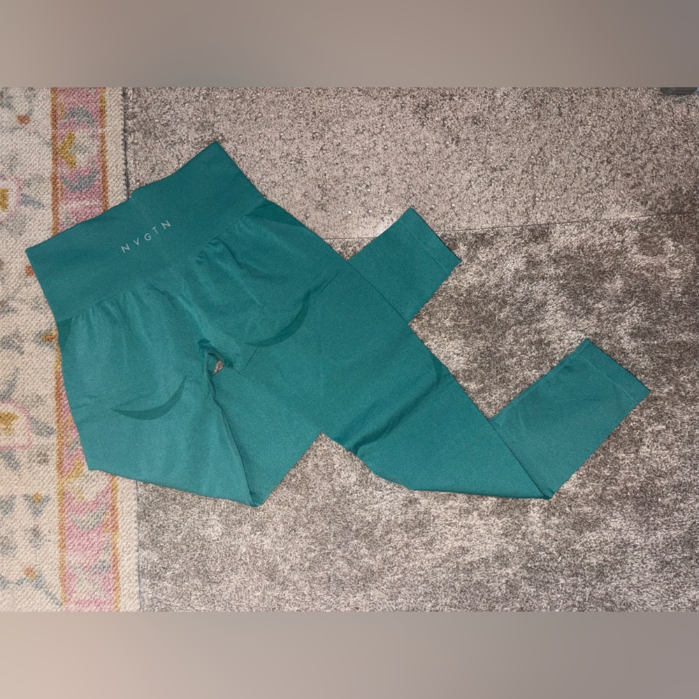 NVGTN Solid Seamless Leggings